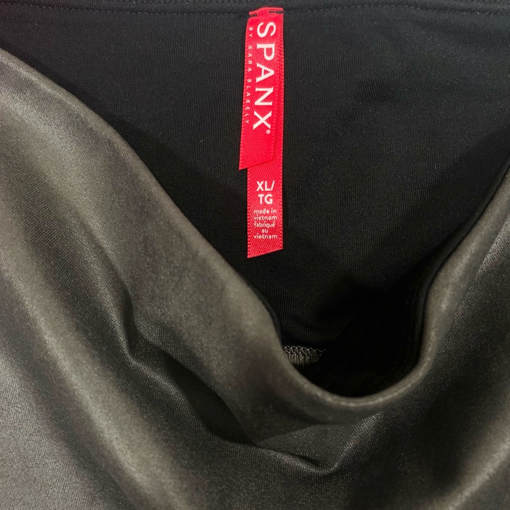 SPANX Gray Gunmetal Moto Faux Leather Leggings - Picture 4 of 5